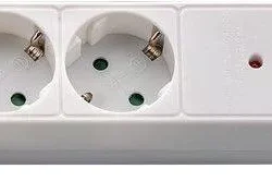 Prelungitor 6 prize 1.4m cu protectie cu switch intrerupator iluminat 3xG1.5mm Goobay