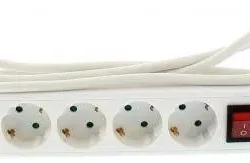 Prelungitor 6 prize 3m cu protectie 16A 3500W cablu 3xG1.5mmp Well