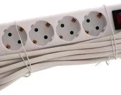 Prelungitor cu protectie la supratensiune 6 prize Schuko 3m 16A 3500W Well